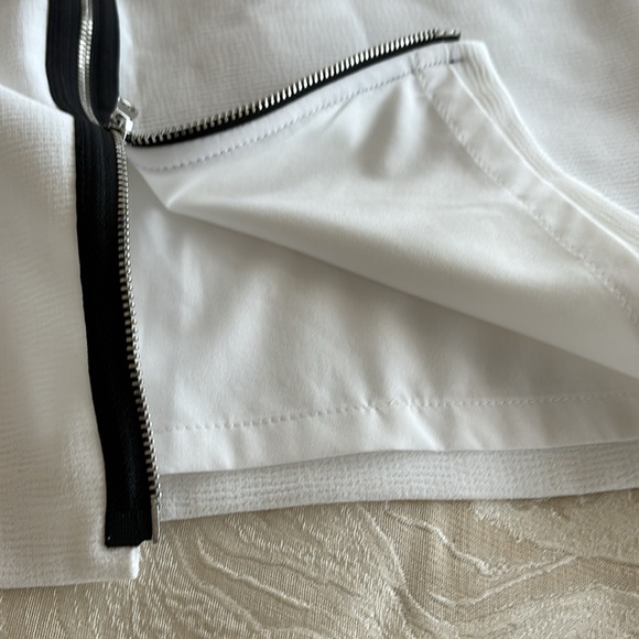 CALVIN KLEIN SKIRT ON BACK ZIPPER SIZE 6, NEW - Picture 6 of 8